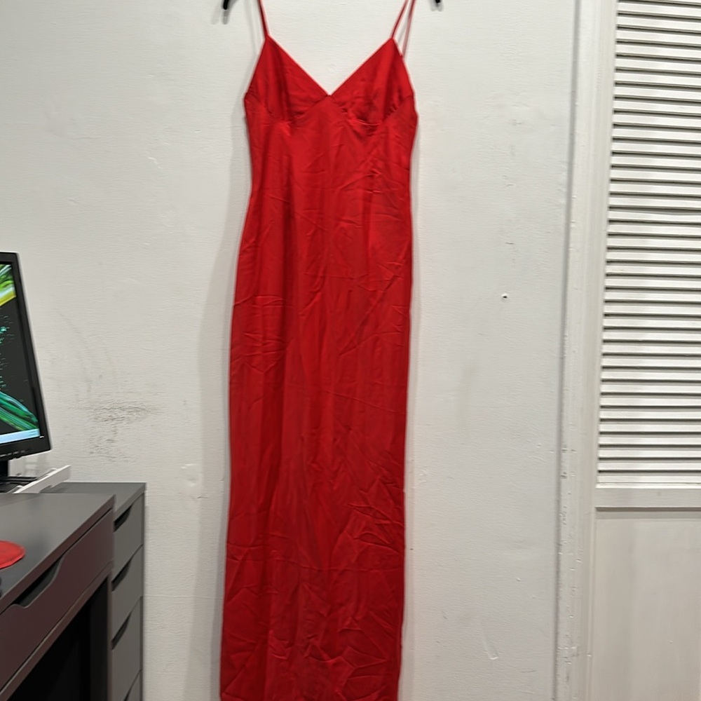 Meshki Red Maxi Dress - Picture 4 of 11